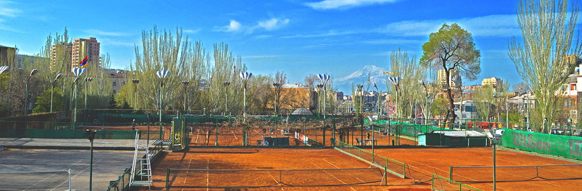 红土网球场